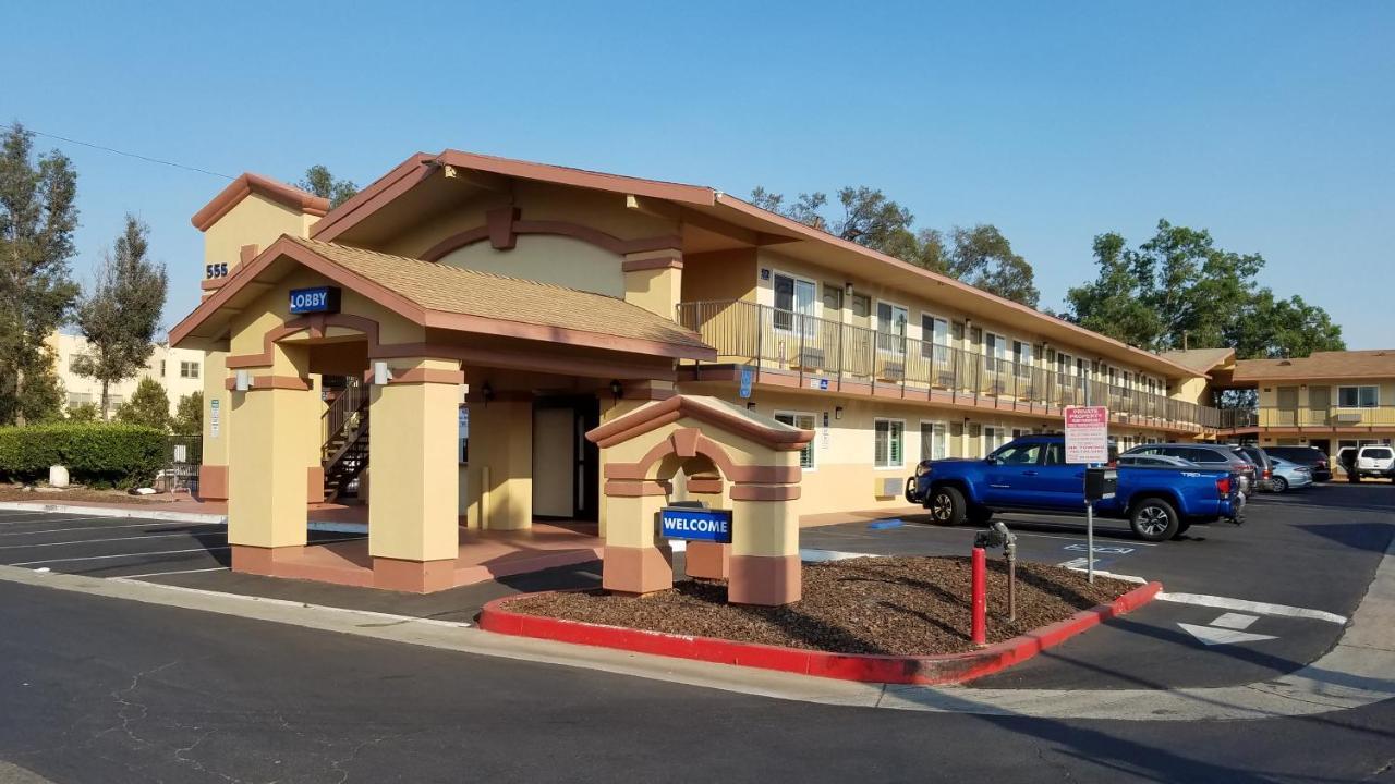 Americas Best Value Inn & Suites 埃斯孔迪多 外观 照片